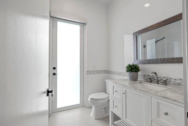 Building Photo - 17371 Bridleway Trail