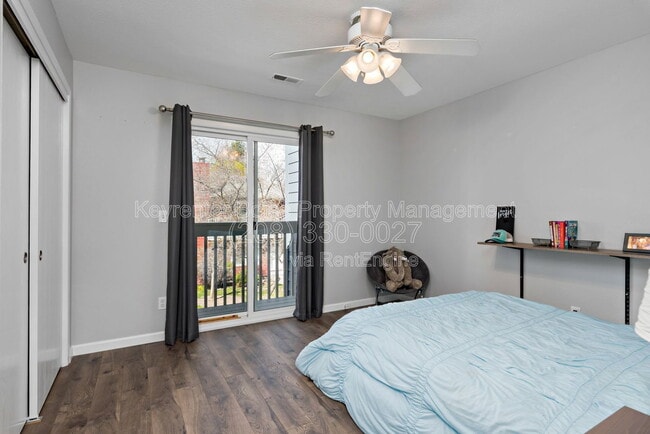 Building Photo - 3039 S Cantrell Ln