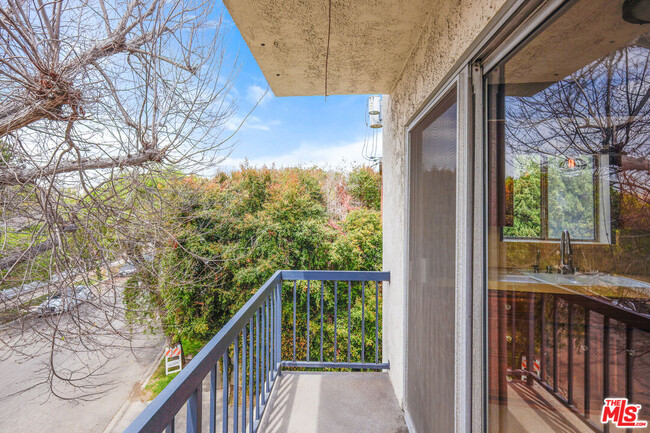 Building Photo - 1122 Peck Dr
