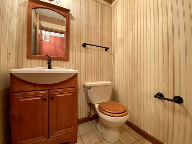 Building Photo - Available July 28th, 2026!