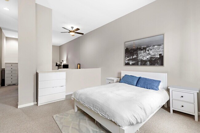 Building Photo - 222 Clinton St