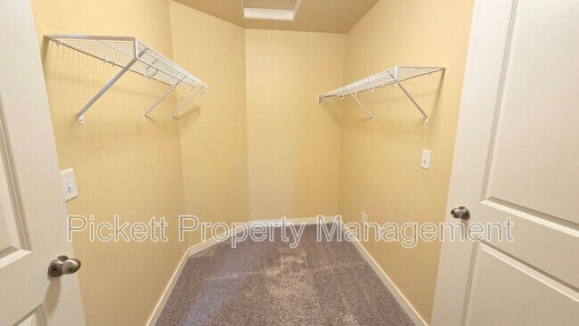 Building Photo - 2467 Schley Blvd