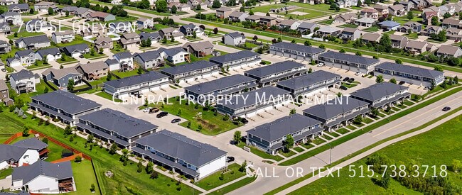 Building Photo - 760 SE Greyson-