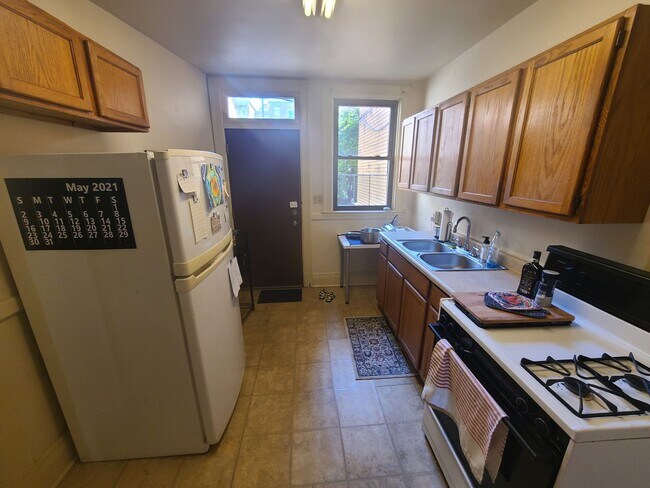 Building Photo - 405 McKee Pl