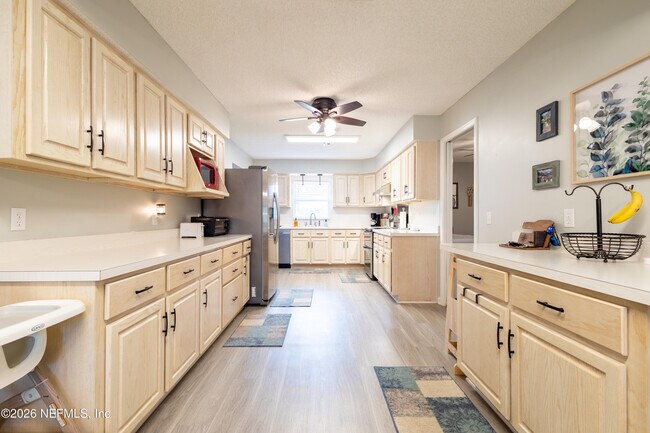 Building Photo - 4610 Saddlehorn Trail