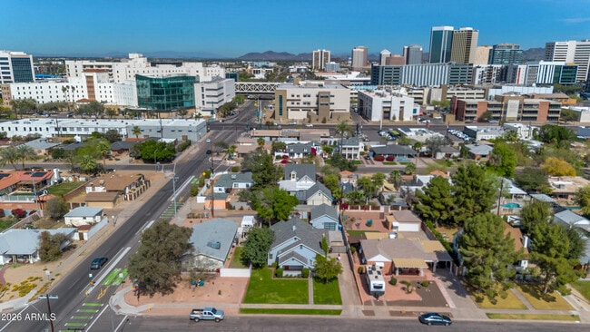 Building Photo - 114 W Windsor Ave