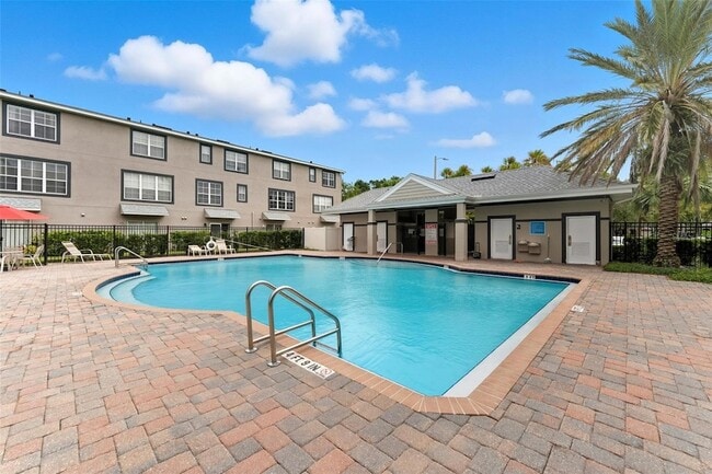 Building Photo - 2521 Lexington Oak Dr