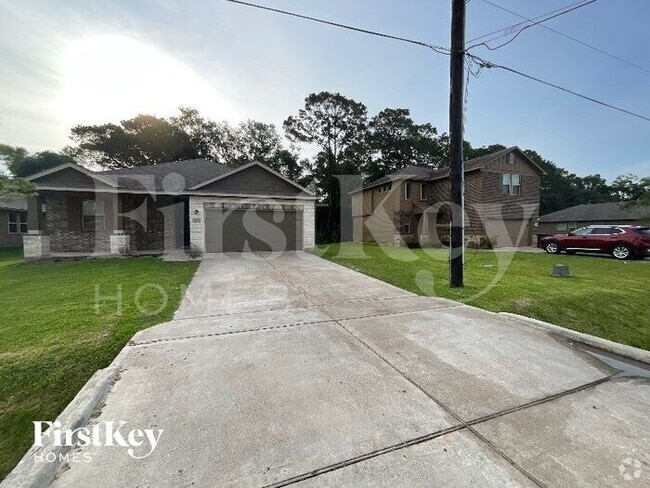 Building Photo - 6715 Blimp Base Blvd