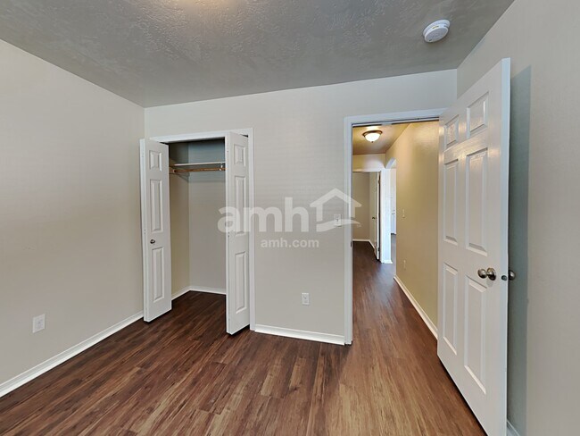 Building Photo - 12216 W Skyhaven St
