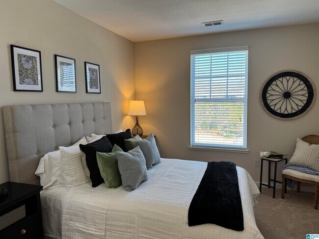 Building Photo - 2402 Lane Parke Ct