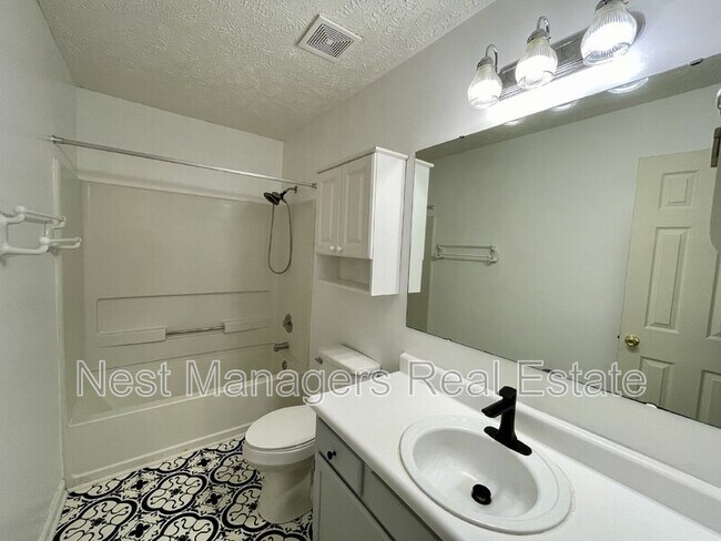 Building Photo - 5723 Kingstree Dr