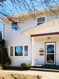 Building Photo - 1610 2nd St SE