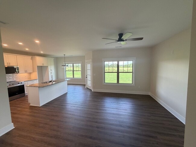 Building Photo - 225 Deer Trail