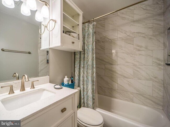 Building Photo - 11214 Beaver Trail Ct