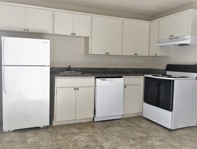 2 BEDROOM: KITCHEN - Cascade Firs