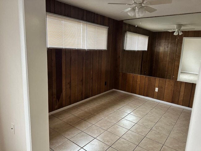 Building Photo - NE Property