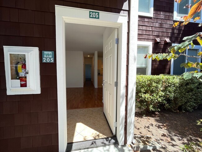 Primary Photo - 205 Marina Lakes Dr