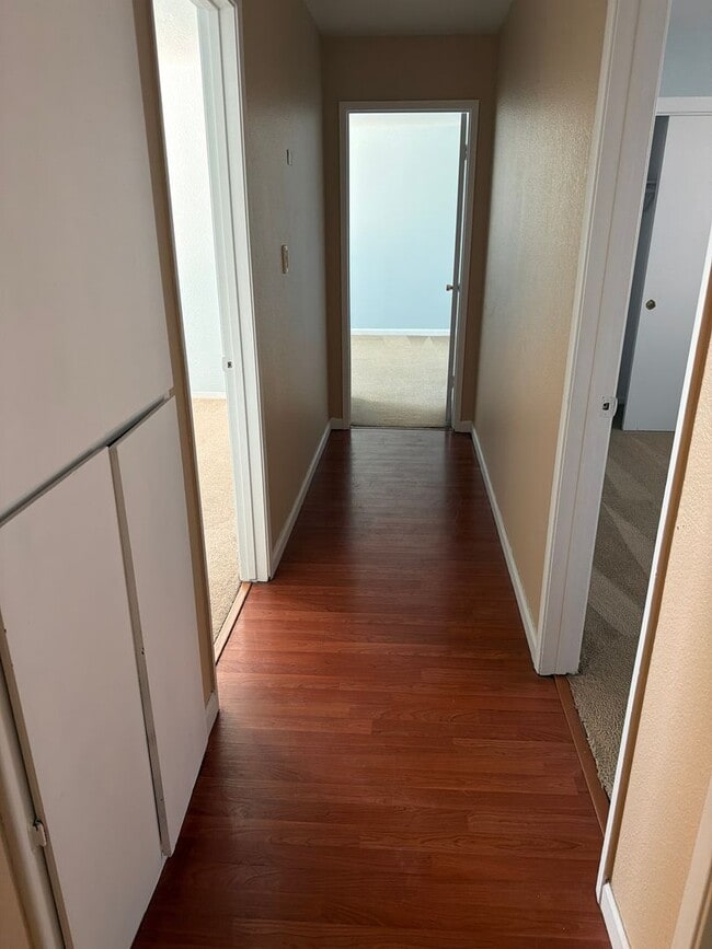 Building Photo - Vogt-1519 St. James