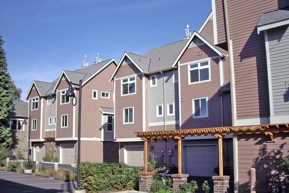 Primary Photo - King's Crossing Townhomes