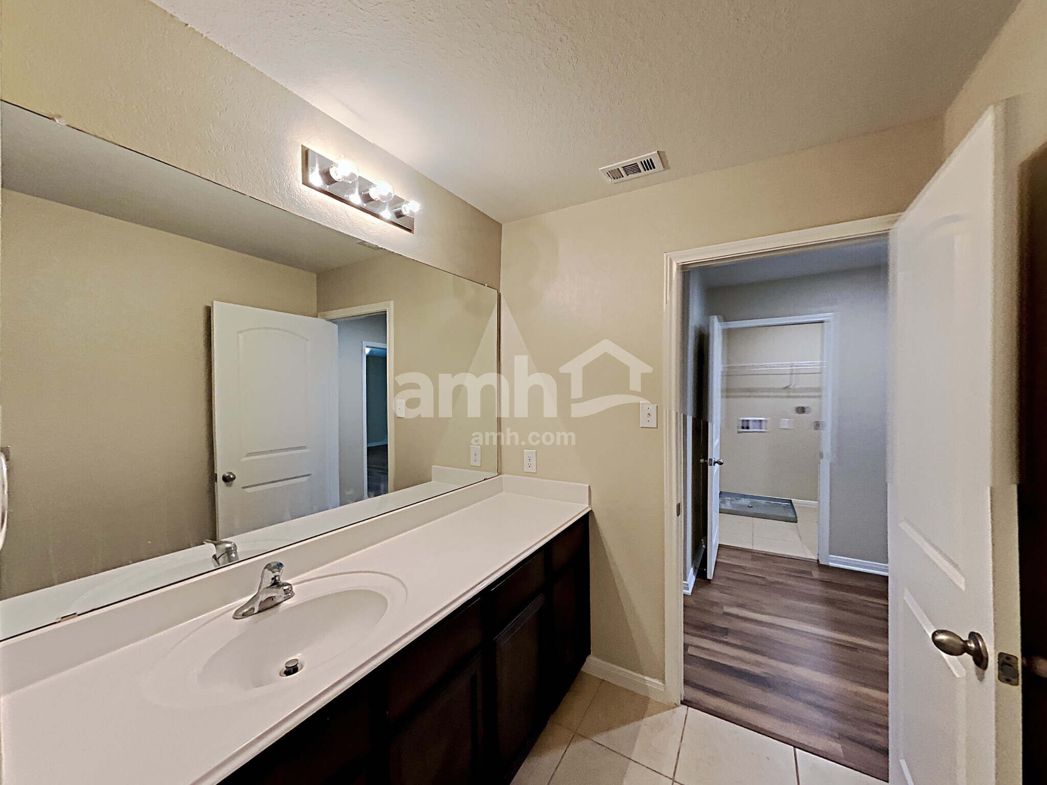 Building Photo - 12230 Commander Dr