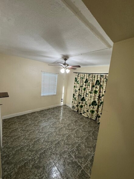Building Photo - 7126 Waterside Dr