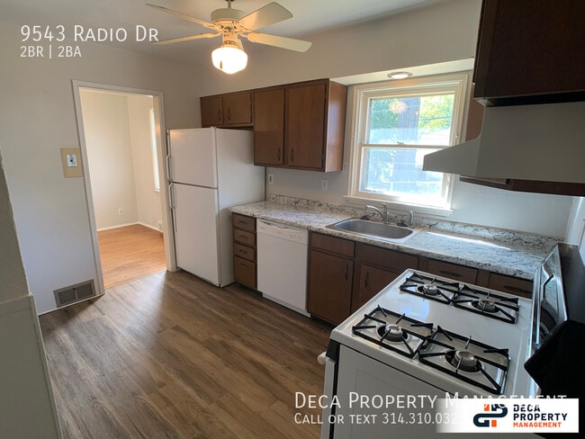 Building Photo - 2 Bedroom House