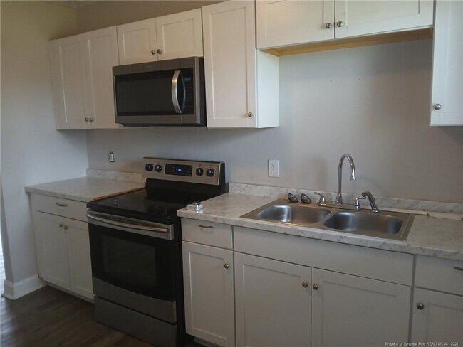 Building Photo - 3241 Chandler St