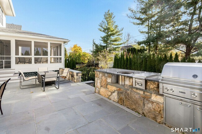 Building Photo - 46 Cook Rd