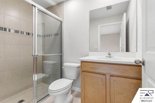 Building Photo - LIKE NEW 3/2/1 TOWNHOUSE IN BEAUTIFUL SEMINOLE WOODS