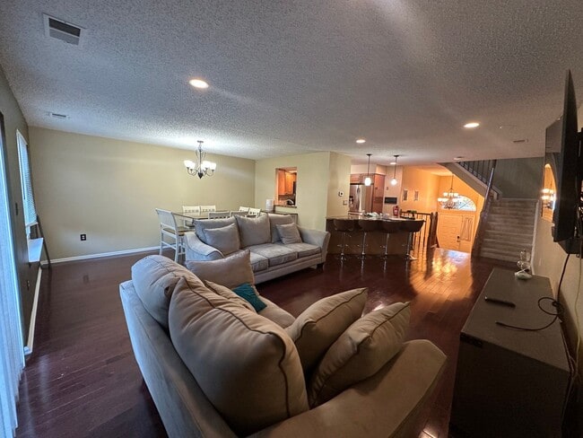 Building Photo - 26 Catherine Ct