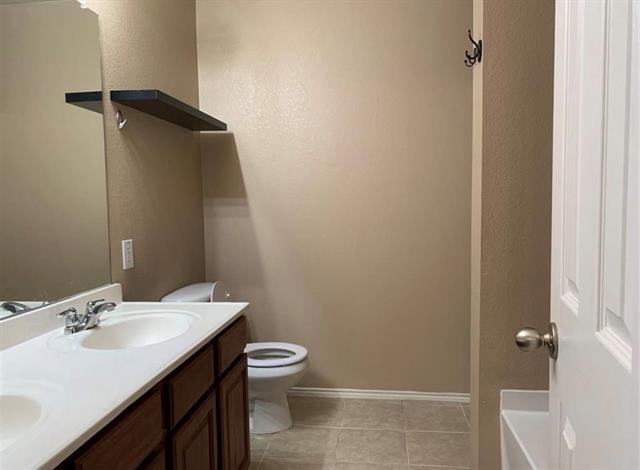 Building Photo - 510 Indian Paintbrush