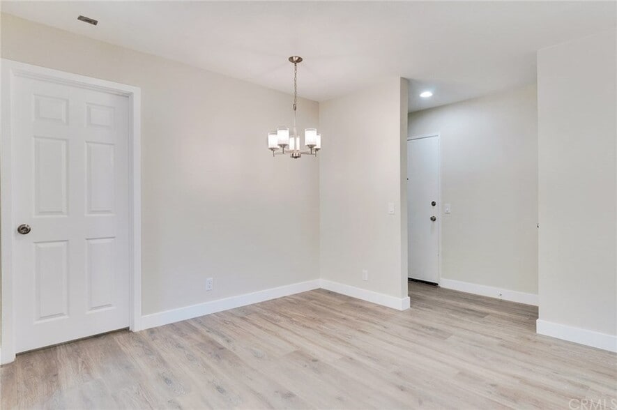 Building Photo - 2343 E 17th St