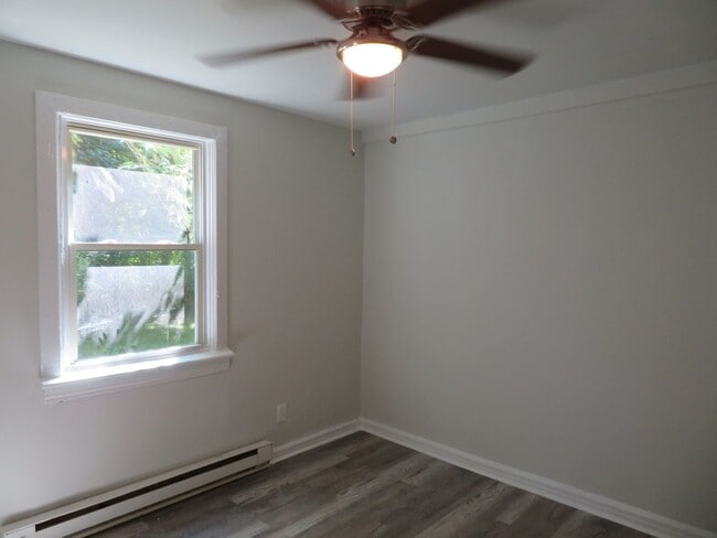 Building Photo - 615 Gilliam St