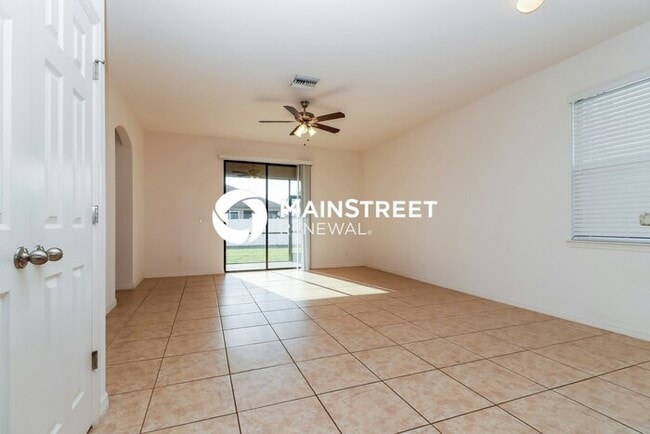 Building Photo - 4 Bedroom Pet-Friendly Home in Cape Coral, FL with Main Street Renewal