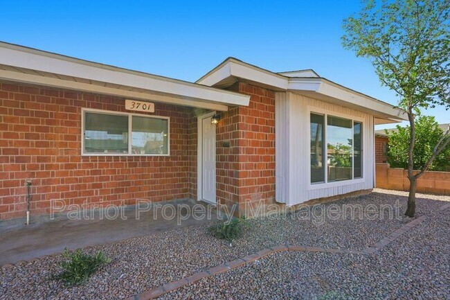 Building Photo - 3701 W Keim Dr