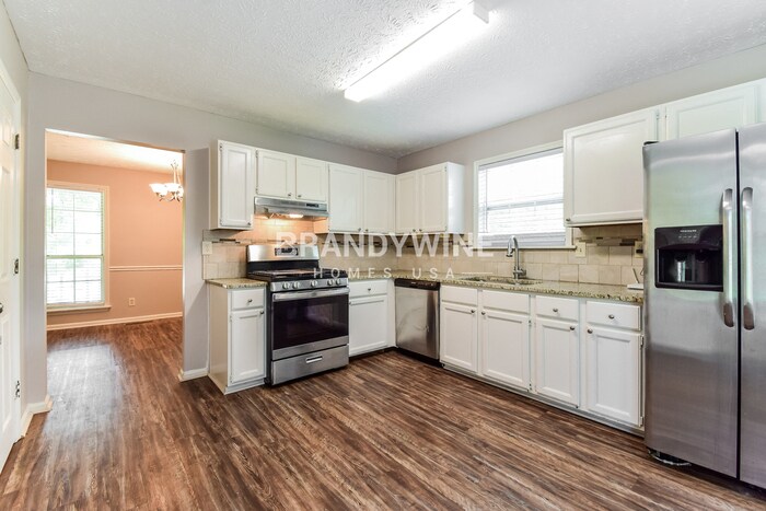 Building Photo - 5649 Longbow Dr