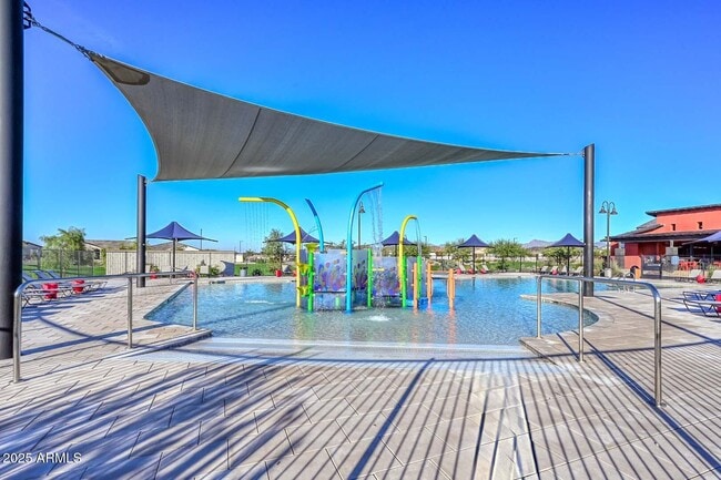 Building Photo - 17619 W Monroe St