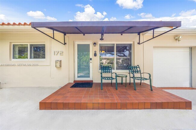 Building Photo - 172 Bentley Dr