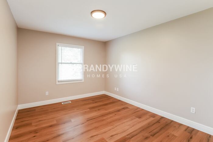 Building Photo - 303 Amesbury Dr