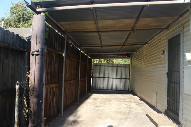 Building Photo - 3911 Bethel Blvd