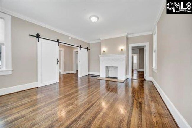 Building Photo - 1701 Pinewood Dr