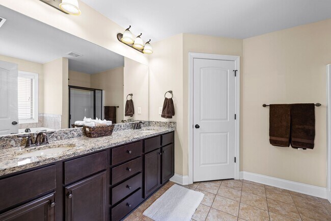 Building Photo - 4BR Craftsman on Pye Lake! Available Furnished or Unfurnished