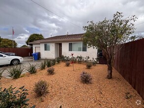 Building Photo - 2 bedrooms 1 bath home in Imperial Beach. ...