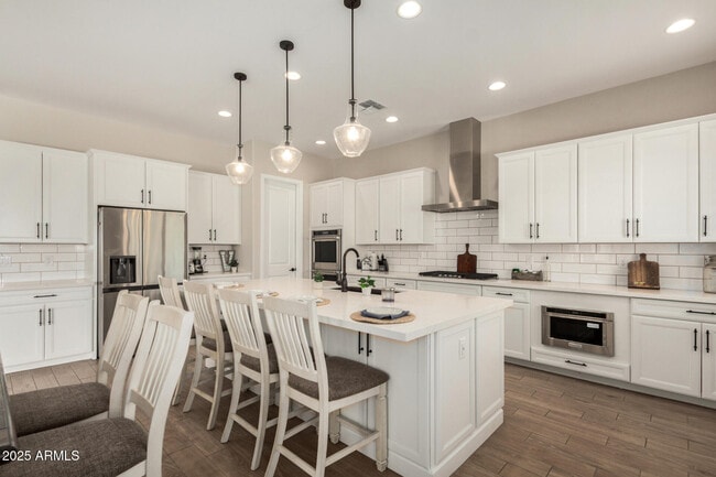 Building Photo - 5314 N 182nd Ln