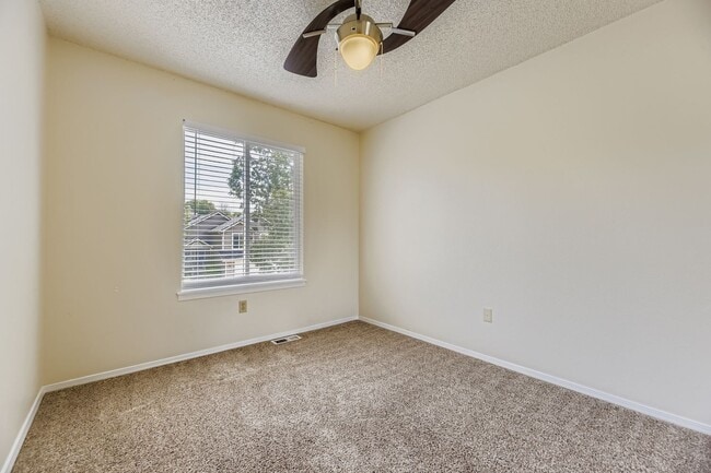 Building Photo - 6532 Freeport Dr
