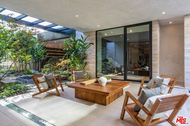 Building Photo - 1335 Carla Ln