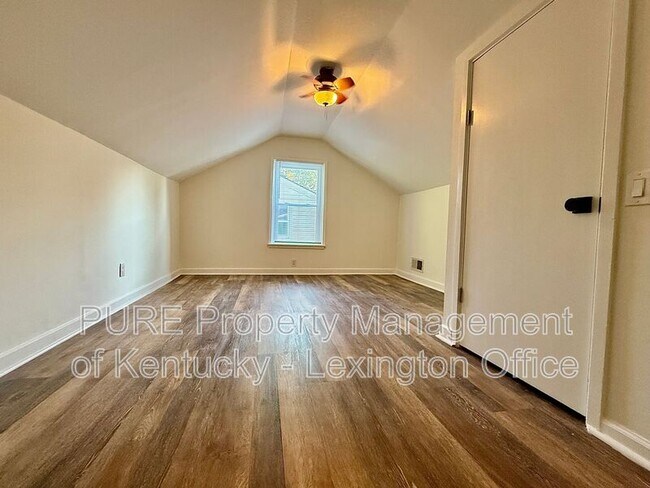 Building Photo - 839 Henry Clay Blvd