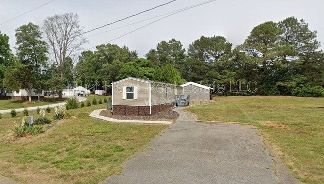 Building Photo - 1691 Zebulon Dr