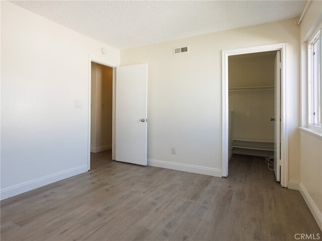 Building Photo - 11115 Slater Ave