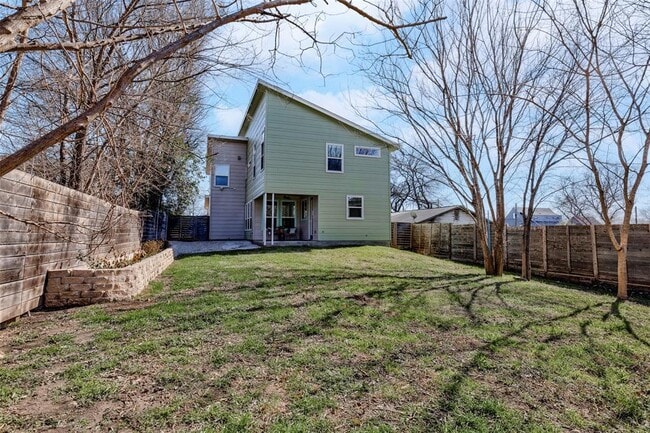 Building Photo - 1716 Adina St